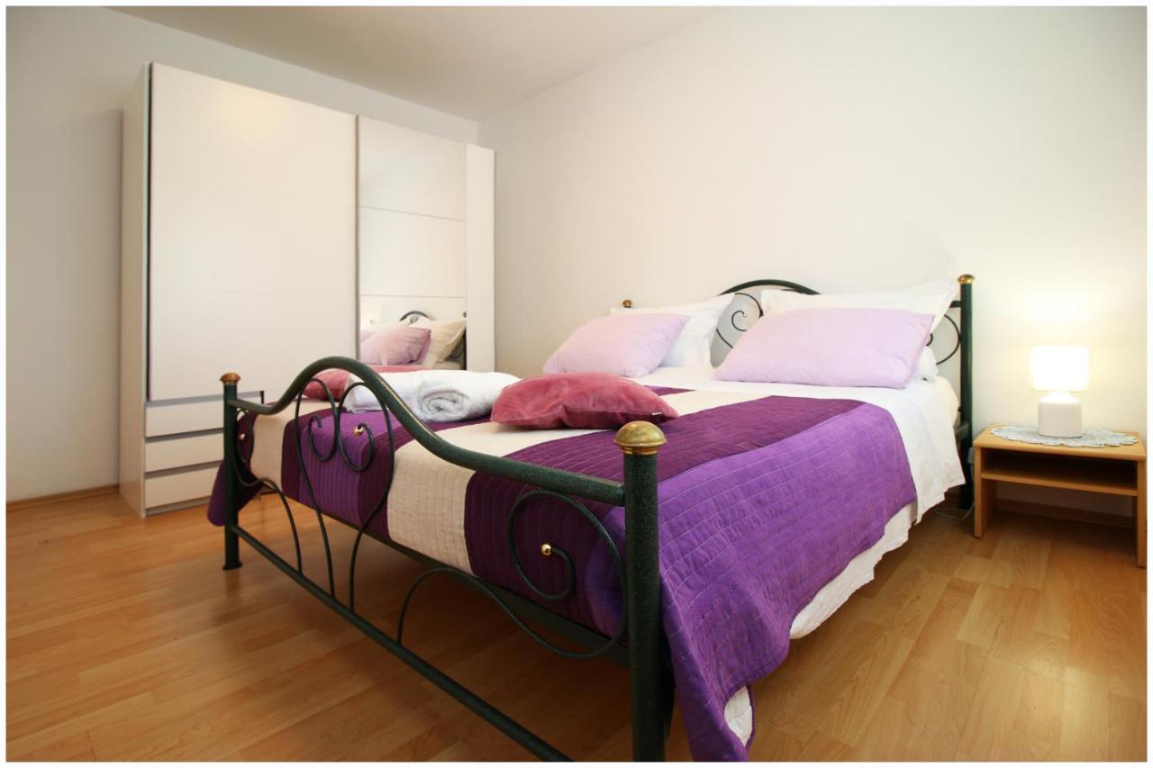 Mir Apartments Primošten Buitenkant foto