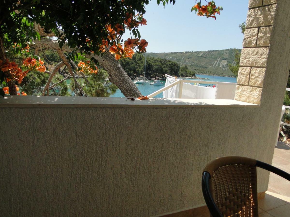 Mir Apartments Primošten Buitenkant foto