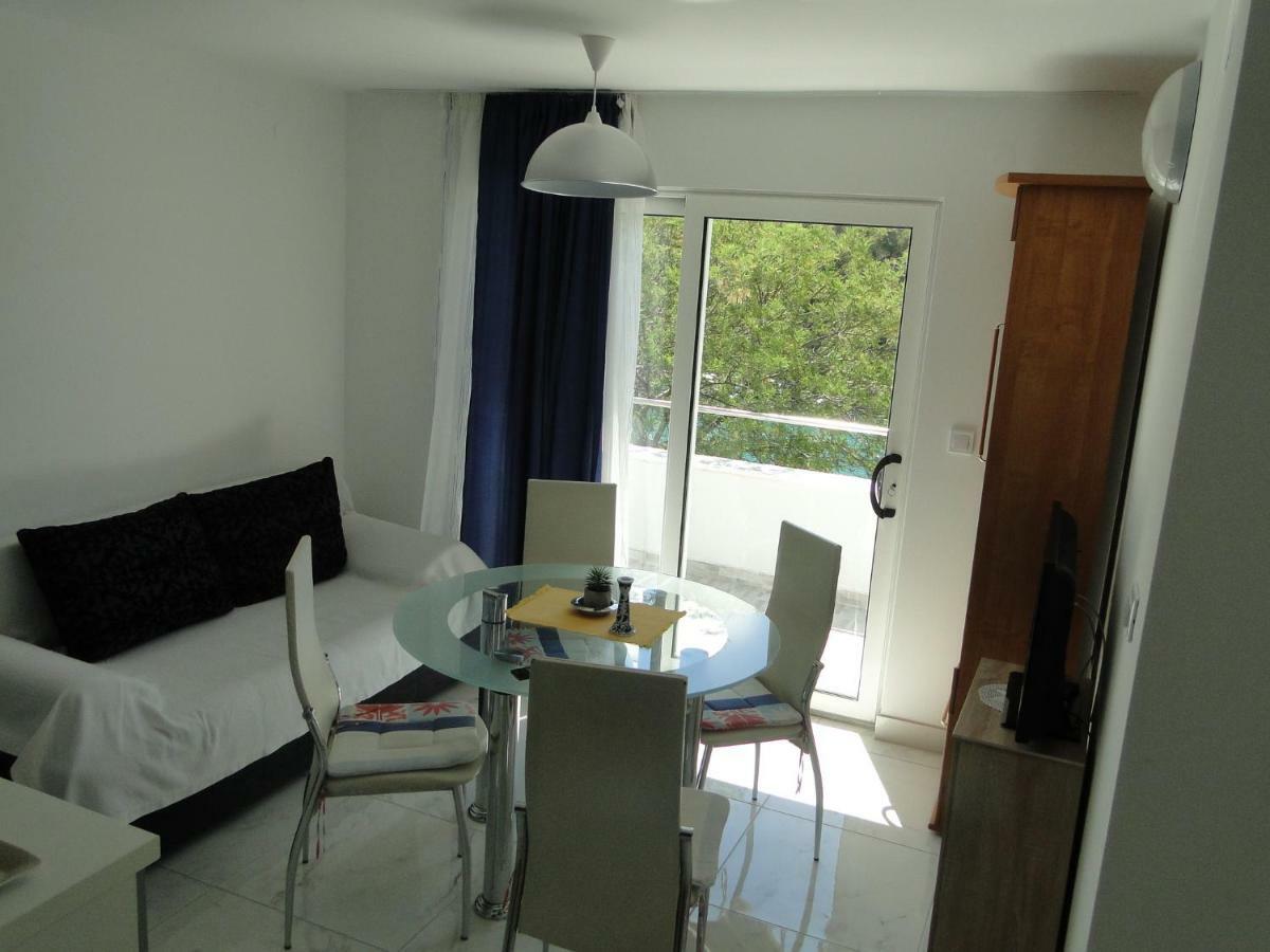 Mir Apartments Primošten Buitenkant foto