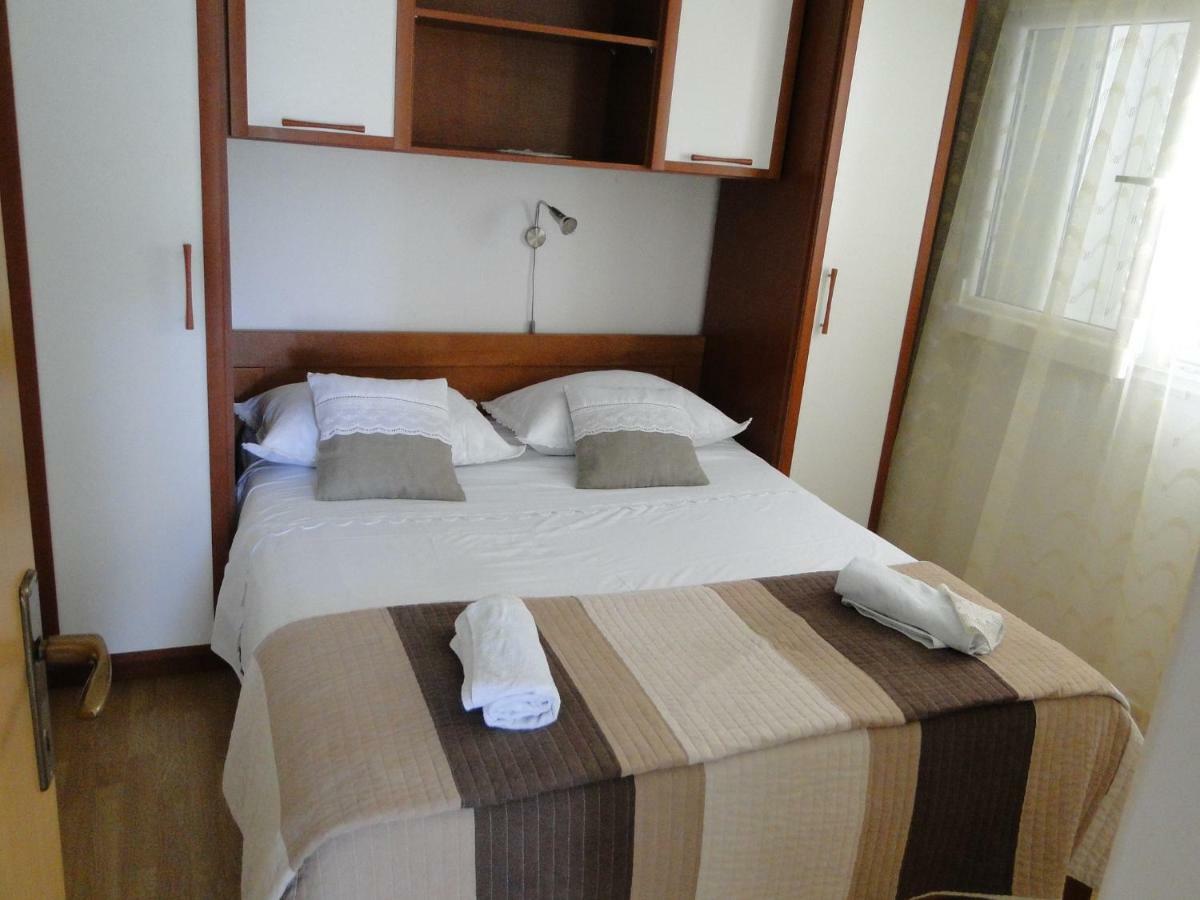 Mir Apartments Primošten Buitenkant foto