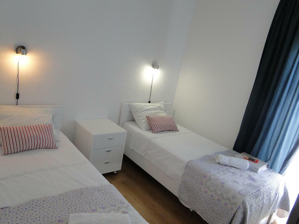 Mir Apartments Primošten Buitenkant foto
