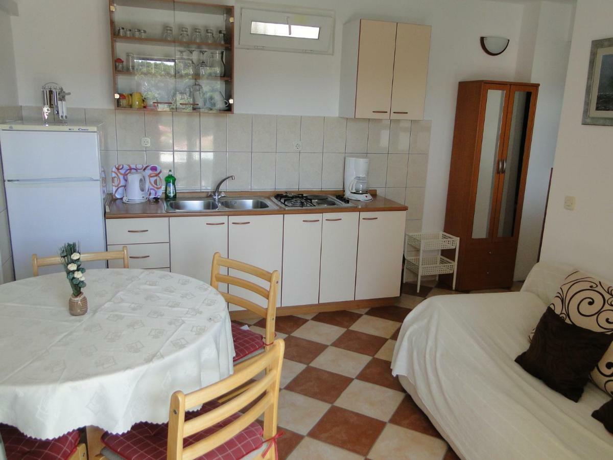 Mir Apartments Primošten Buitenkant foto