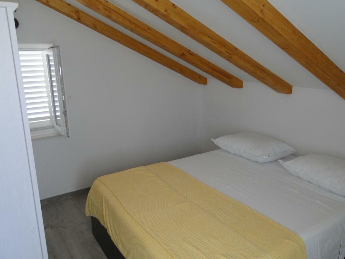 Mir Apartments Primošten Buitenkant foto